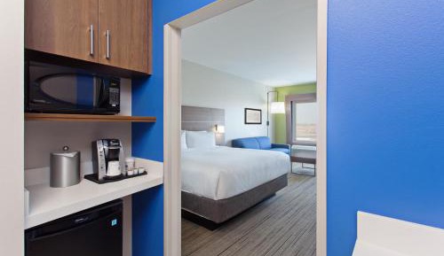 Standard King Room - Communications Accessible