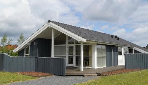 Three-Bedroom Holiday Home 