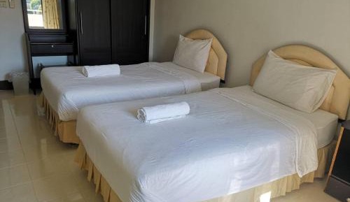 Twin Room with Private Bathroom