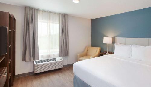 Queen Room - Accessible/Non-Smoking