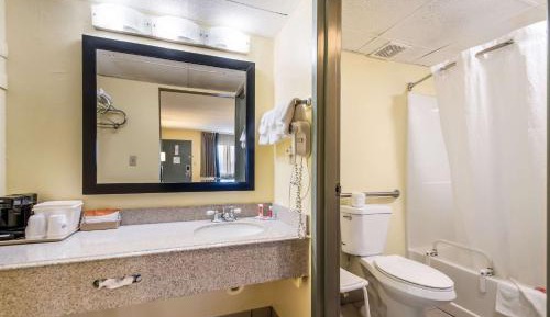 Double Room with Two Double Beds - Accessible/Non-Smoking