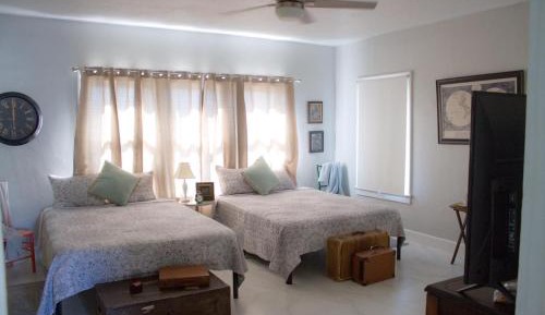 Standard Queen Room