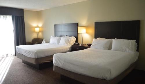 Standard Queen Room with Two Queen Beds