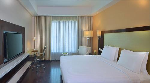 Standard Room 50% discount on Spa (full body massage) between 11 am to 6 pm 