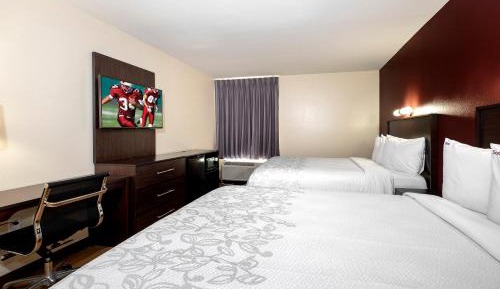 Deluxe Room with Two Queen Beds Disability Access Smoke Free