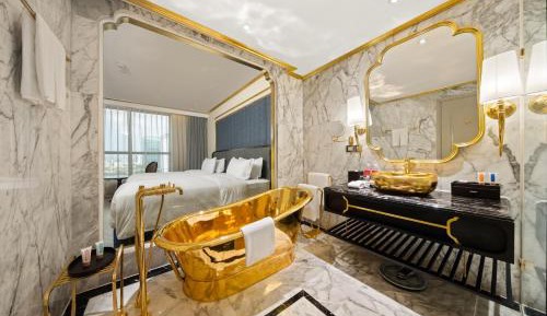 Golden Deluxe Twin