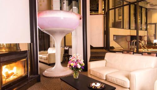 Champagne Tower Suite 