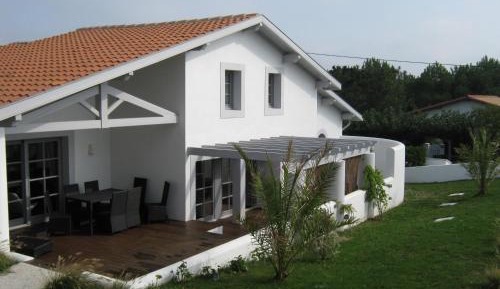 Villa (10 People)