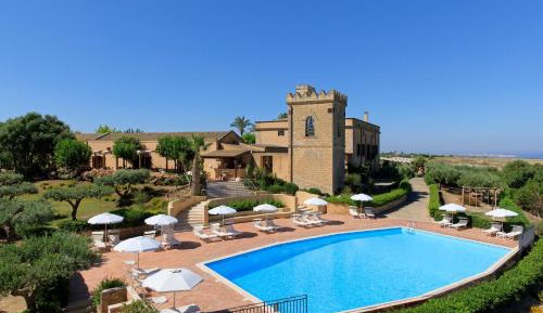Junior Suite with Pool View