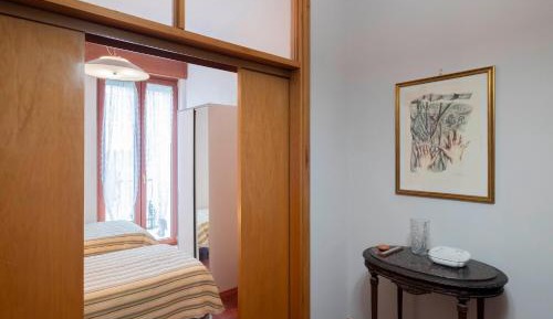 Twin Room with Shared Bathroom