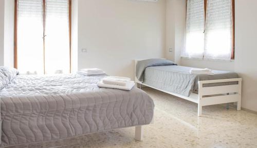 Standard Triple Room with Sea View
