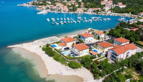 Villa - Beach Front