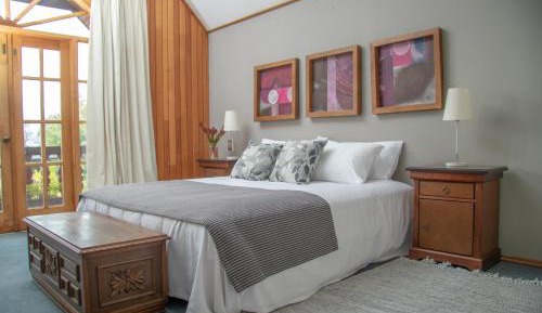 Deluxe Suite with Spa Bath