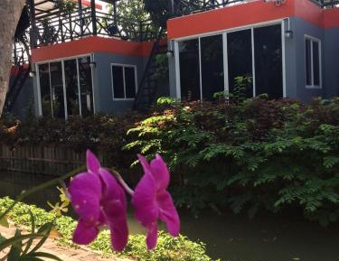 Large One-Bedroom House with Rooftop