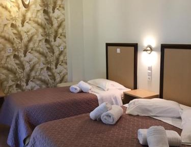 Studio (3 Adults) with Garden View