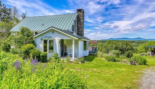 Four bedroom holiday home 