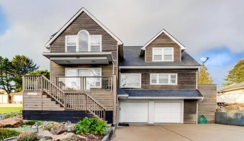 seven bedroom holiday home 