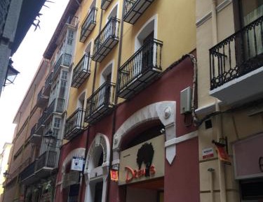 Three-Bedroom Apartment with View (8 Adults)