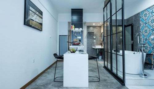 Apartment with Balcony