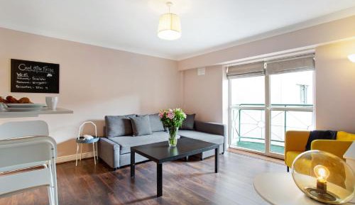 One-Bedroom Apartment (3 Adults)