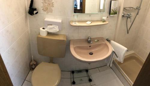 Small Single Room