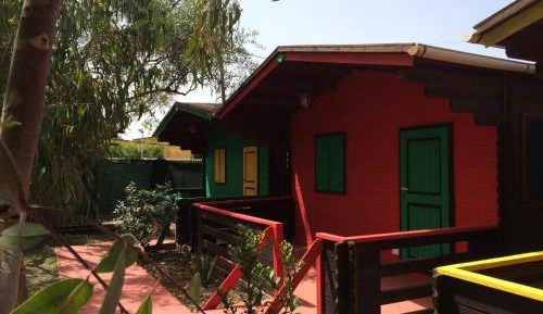 Bungalow with Shared Bathroom