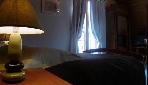 Apartment with Street View