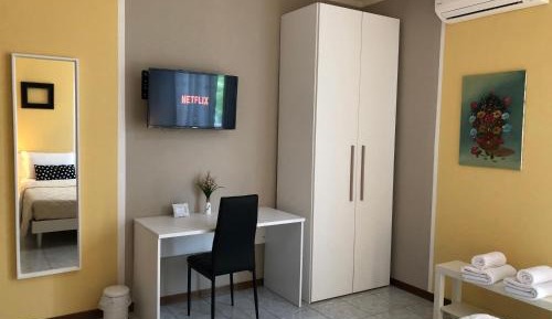 Quadruple Room with Private Bathroom