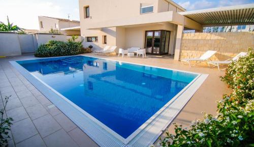Villa with Private Pool