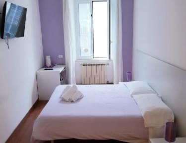 Double or Twin Room with Shared Bathroom