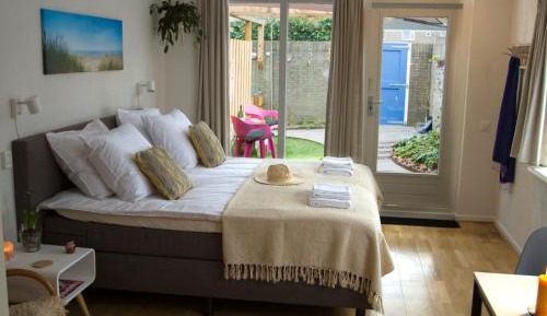 Studio with Garden View