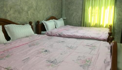 Quadruple Room with Private Bathroom