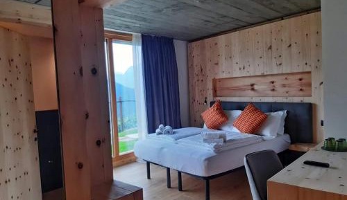 Deluxe Quadruple Room with Mountain View