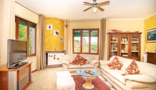 Superior One-Bedroom Apartment with Balcony