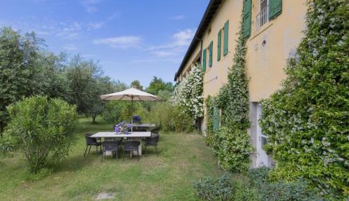 Two-Bedroom Superior Apartment