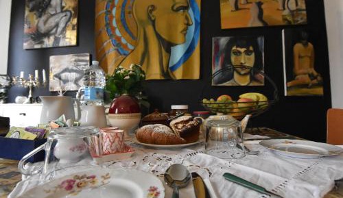 Double or Twin Room with Shared Bathroom