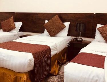 Quadruple Room with Private Bathroom