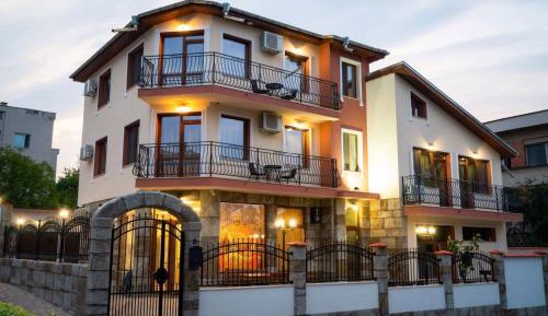 Studio with Balcony