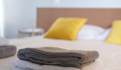 Double Room with Patio and Shared Kitchen