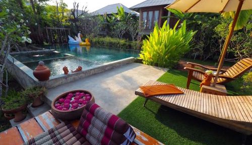Family Pool Villa