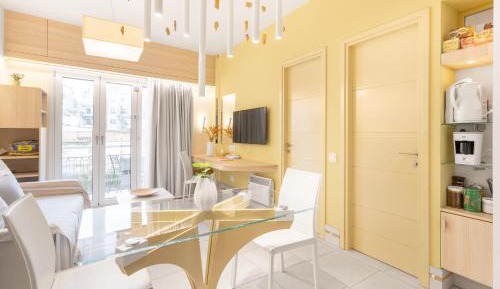 Superior Apartment