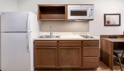 Queen Room - Non-Smoking