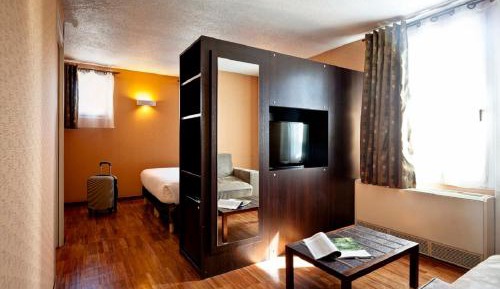 1 Double Bed 1 Sofa Bed For 1 Child Or 1 Adult- Superior Room