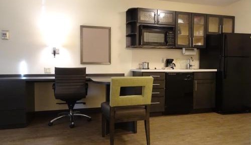 Studio Queen Suite
