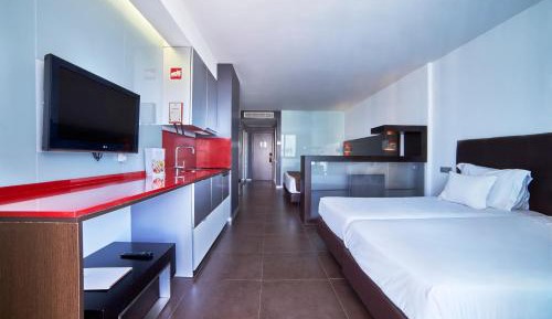 Prestige Family Suite with Side Sea View (4 Adults)