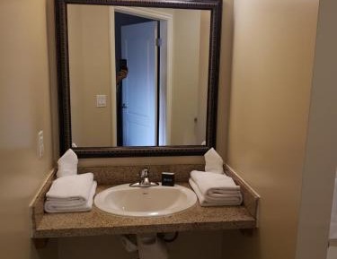 Queen Room - Disability Access