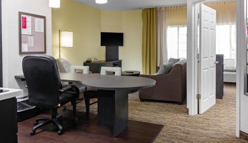 One-Bedroom Suite with Sofa Bed