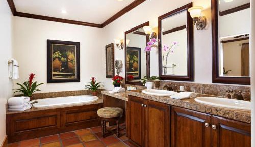 Deluxe One Bedroom Villa Suite 1 King Bed