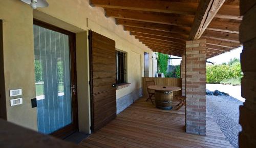 One-Bedroom Apartment with Patio