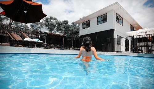 Deluxe Queen Room with Pool View